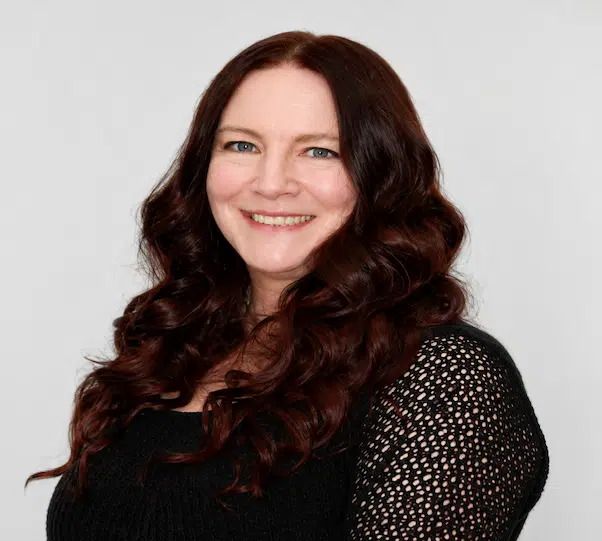 Dr Lauren Coates